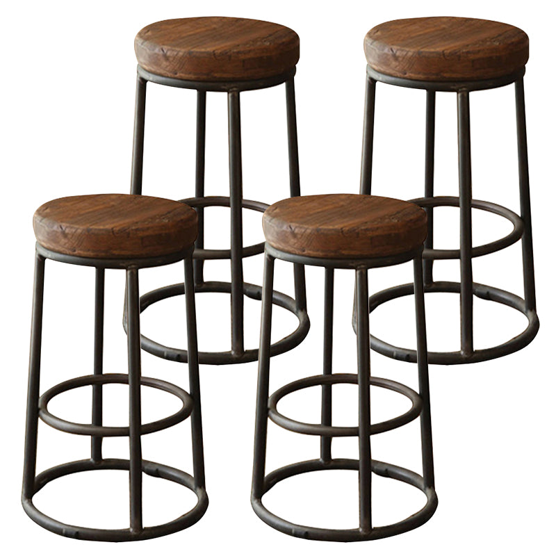Taburete moderno de barra de madera