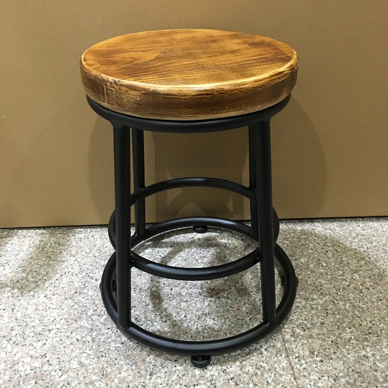 Taburete moderno de barra de madera