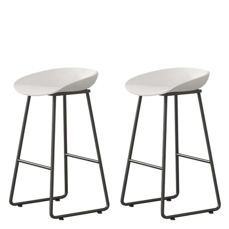 Contemporary Bucket Counter Bar Stool Armless Plastic Bar Stool with Footrest, Iron Base