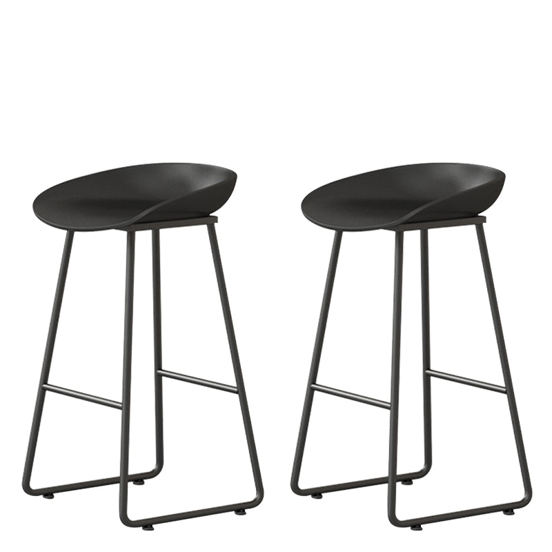 Contemporary Bucket Counter Bar Stool Armless Plastic Bar Stool with Footrest, Iron Base