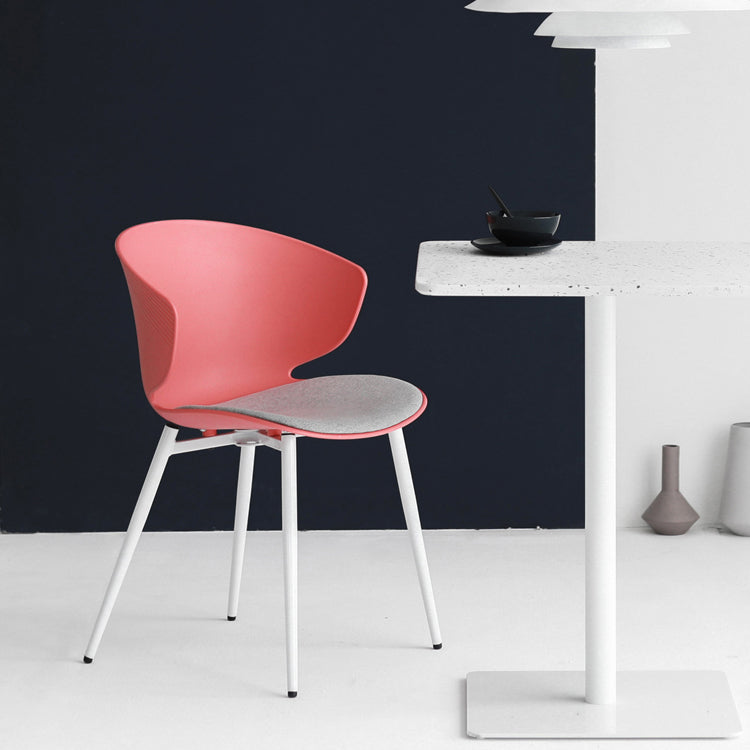 Silla de comedor estilo moderno Sillas laterales sin brazos con patas de metal