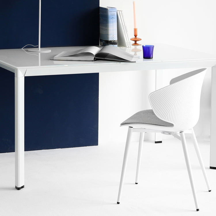 Silla de comedor estilo moderno Sillas laterales sin brazos con patas de metal