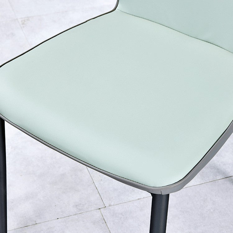 Sillas de comedor tapizadas de cuero Sillas laterales con respaldo sólido con patas de metal