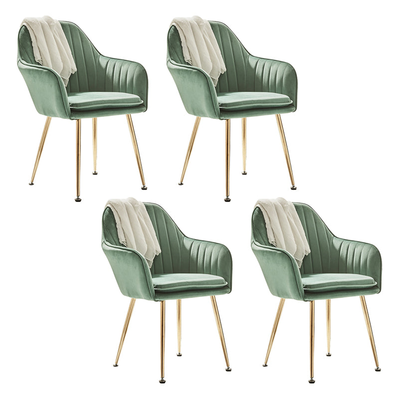Silla de comedor con acabado mate de terciopelo, sillón con respaldo sólido para dormitorio escandinavo
