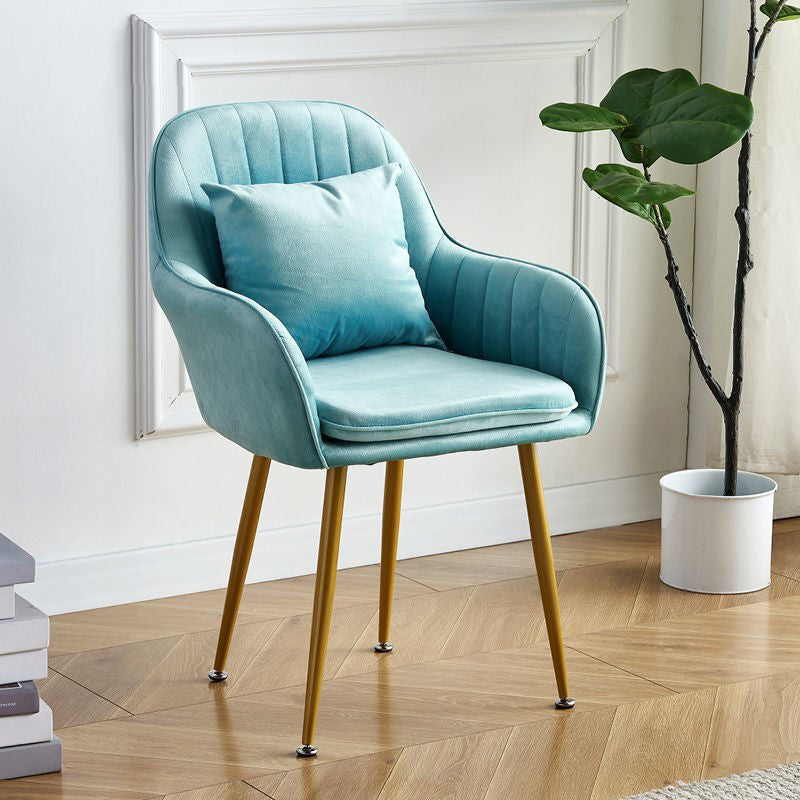 SCANDINAVIE POUDRE POUDRE SOIND CHAISE SOUPE VELVET VELVET MATTE FINE DINS DINDING
