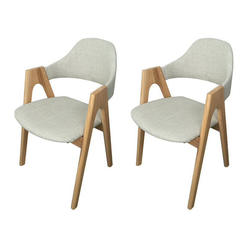 Salle d'étude scandinave, fauteuil à dossier ouvert, chaise de salle à manger rembourrée au fini mat