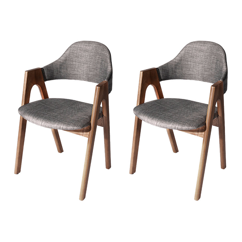 Salle d'étude scandinave, fauteuil à dossier ouvert, chaise de salle à manger rembourrée au fini mat