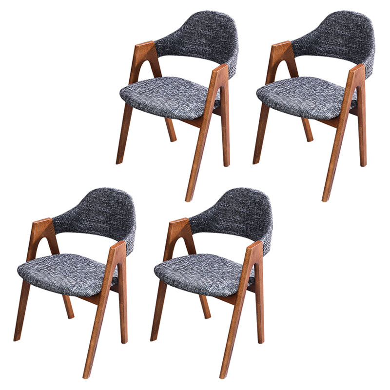 Salle d'étude scandinave, fauteuil à dossier ouvert, chaise de salle à manger rembourrée au fini mat