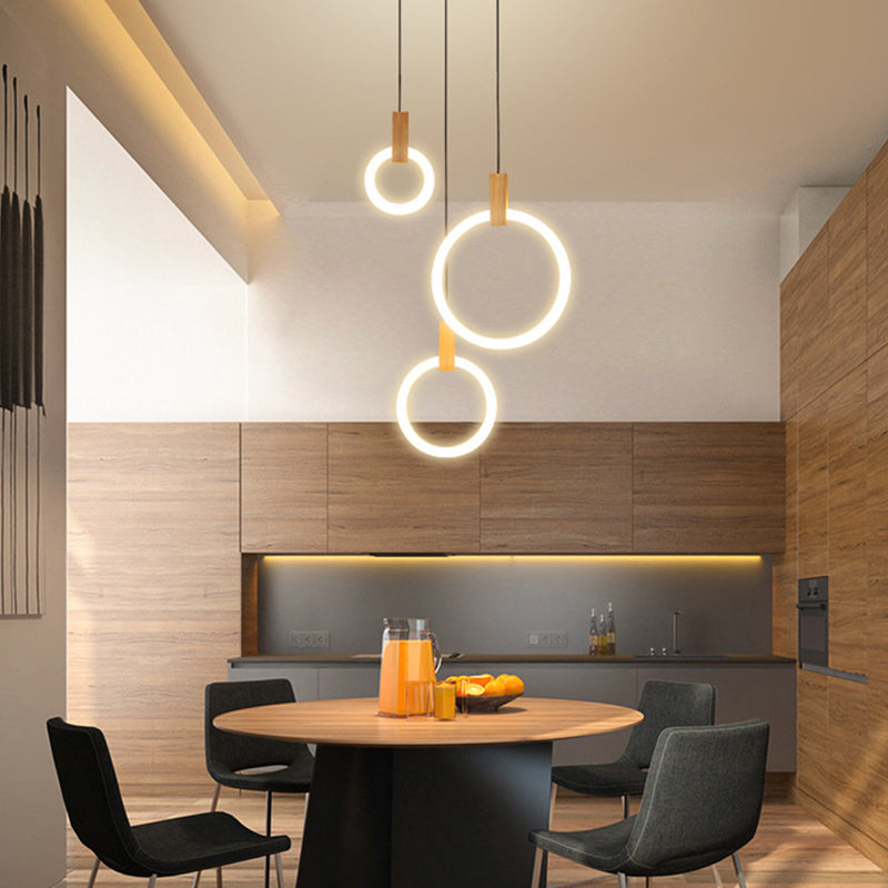 Enclaceur de cercles en bois massif pendentif