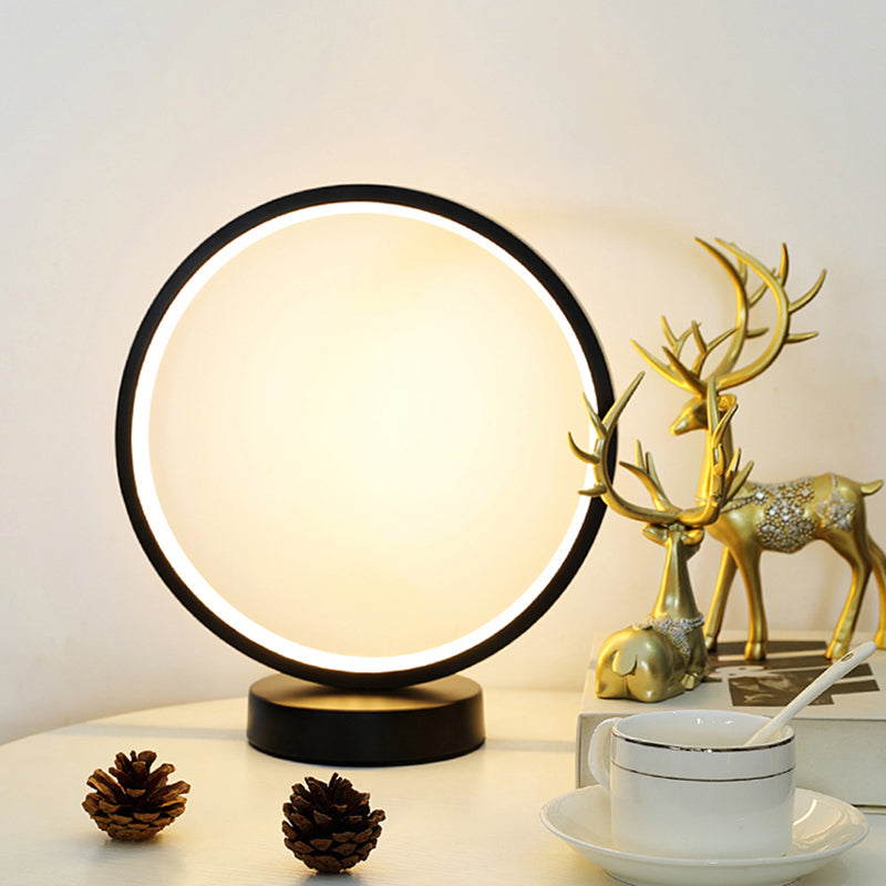 Lampada da tavolo lineare in stile moderno Silicone Shade Round scrivania per camera da letto