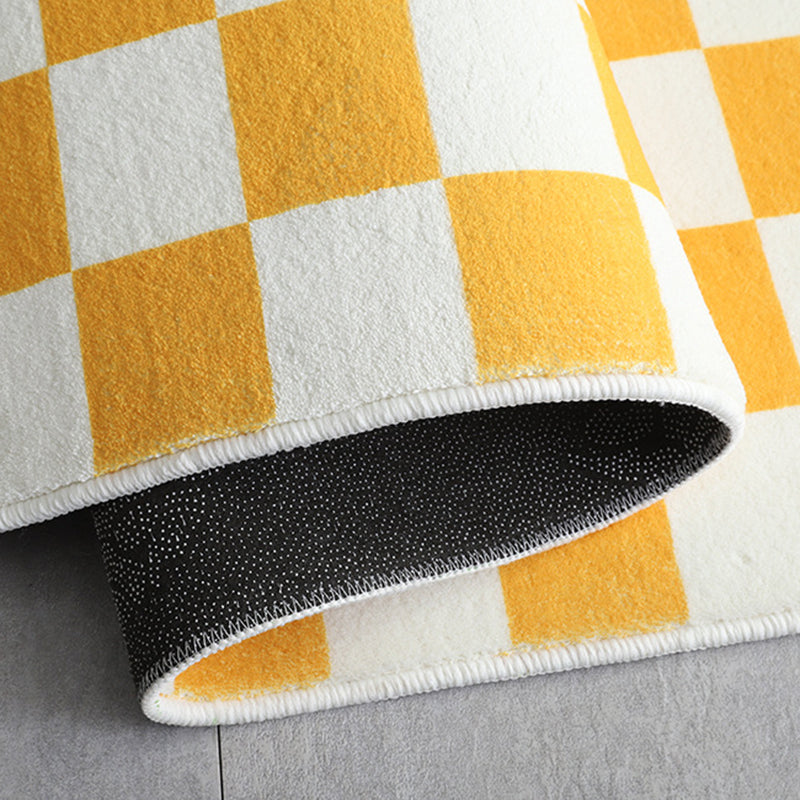 Checkerboard Living Room Rug Polyester Geometric Rug Non-Slip Backing Rug
