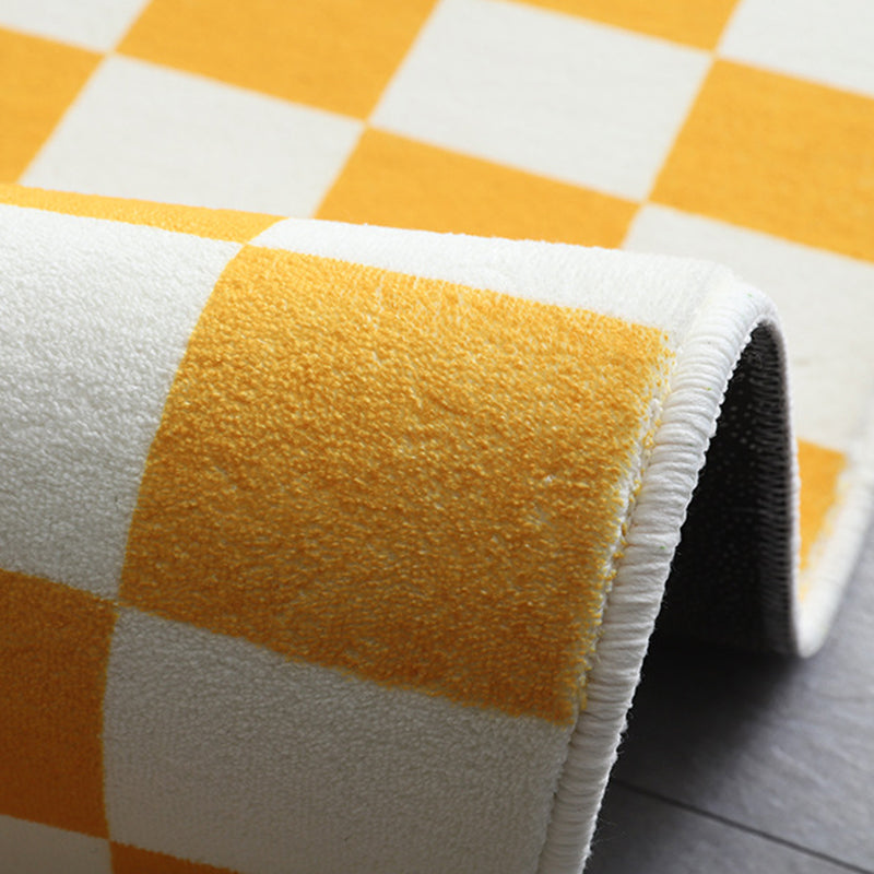 Checkerboard Living Room Rug Polyester Geometric Rug Non-Slip Backing Rug