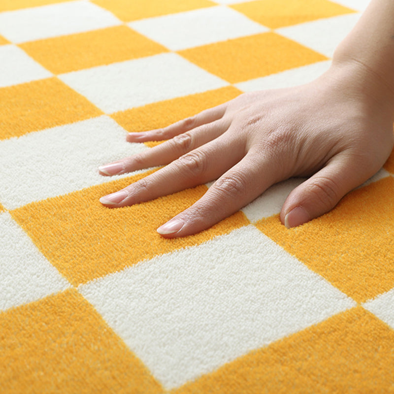 Checkerboard Living Room Rug Polyester Geometric Rug Non-Slip Backing Rug