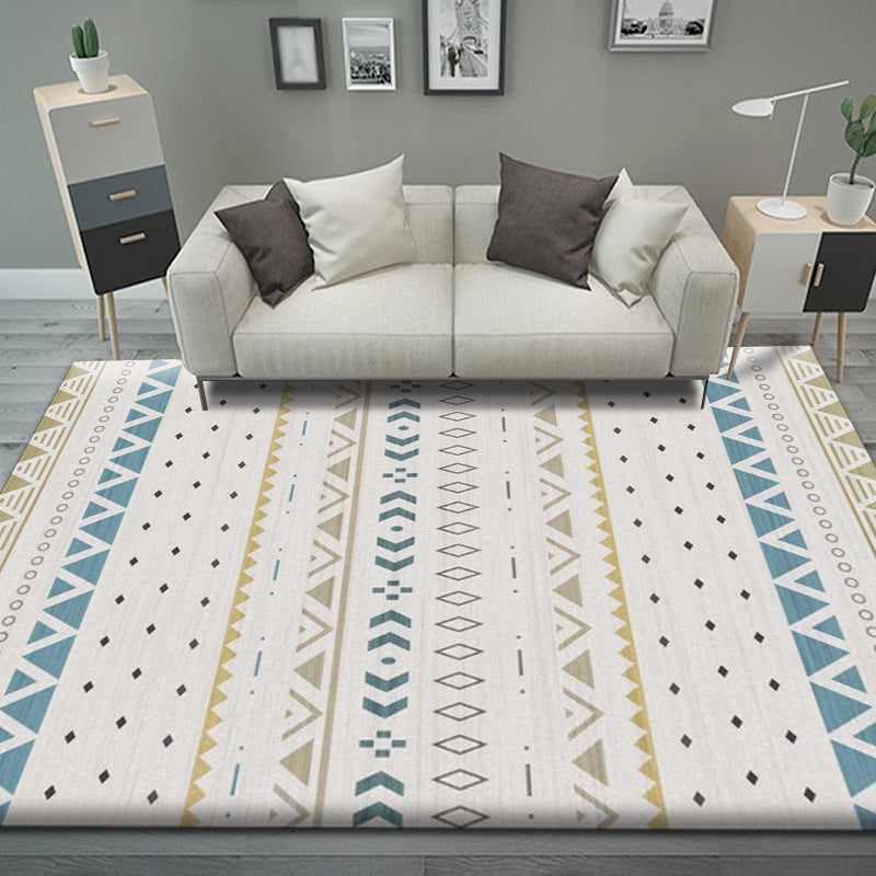 Black Pattern Rug Polyeter Simple Rug Stain Resistant Rug for Living Room