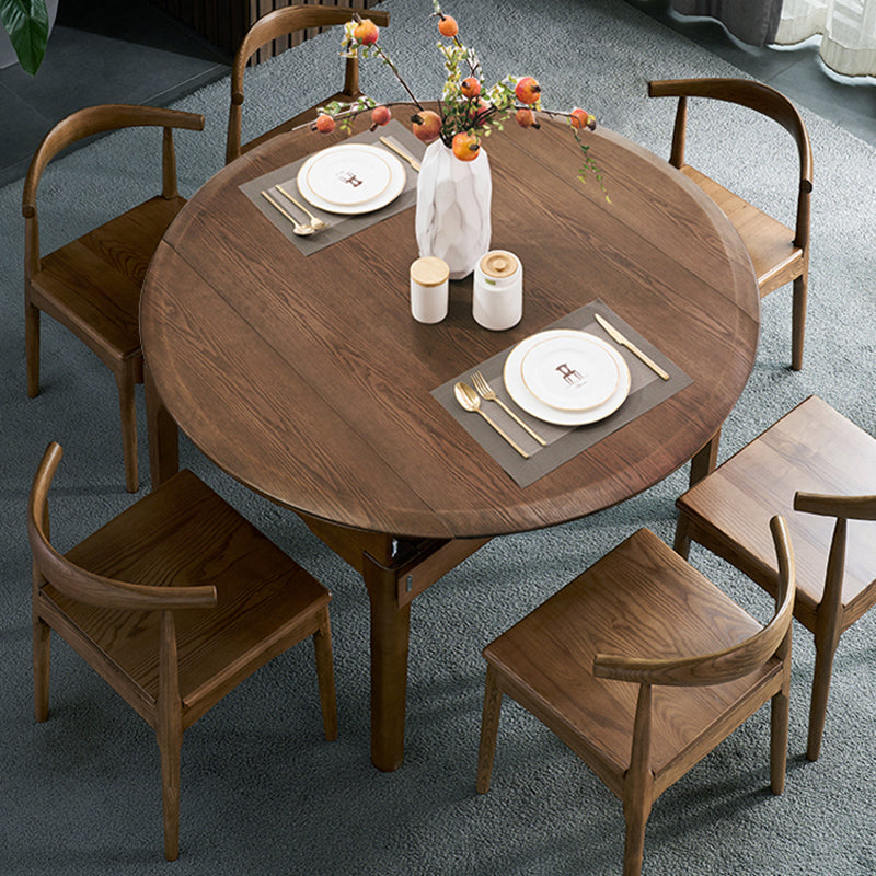Modern Style Brown Dining Table Round Solid Wood Dining Table with 4 Legs