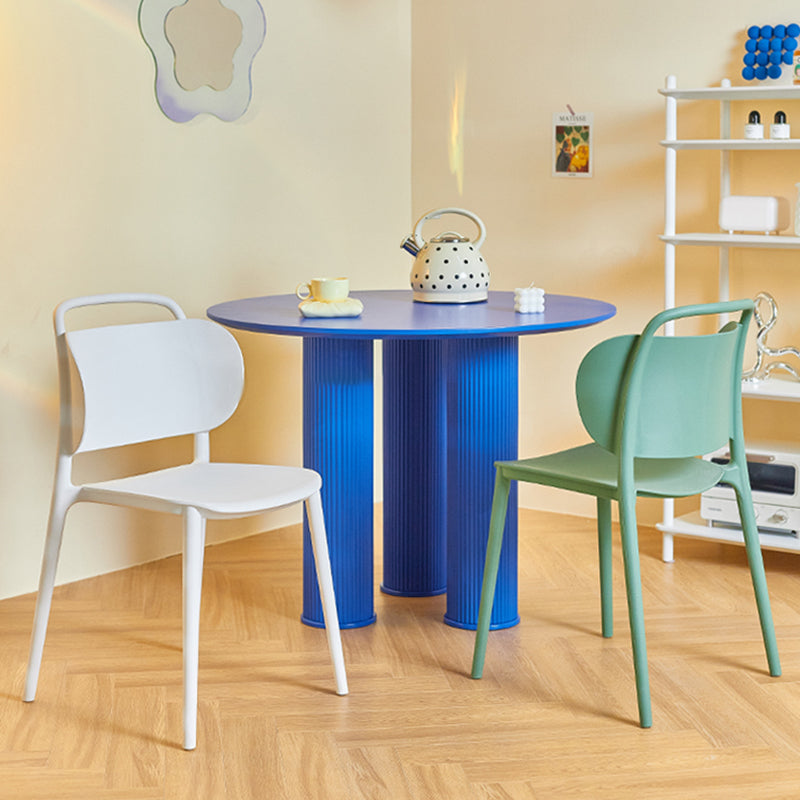 Silla de comedor de plástico de estilo contemporáneo, silla lateral sin brazos para cocina