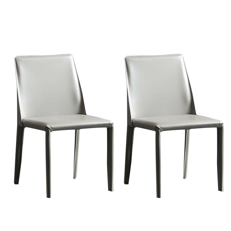 Silla sin brazos de comedor de metal moderno, silla lateral de comedor de cuero para uso en restaurantes