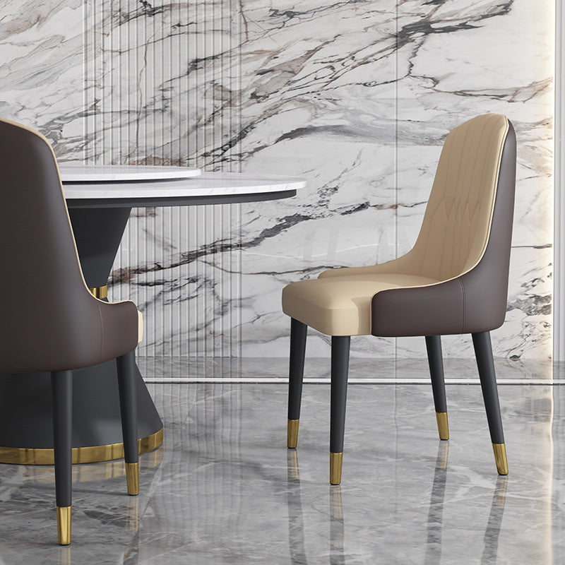 Chaises de salle à manger en cuir de style scandinave