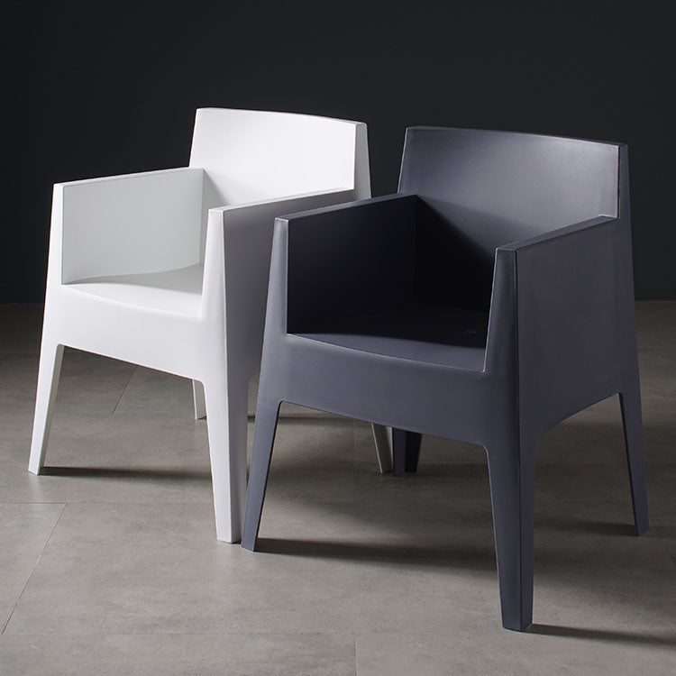 Chaises latérales en plastique avec bras de Style scandinave, chaise de salle à manger à dossier solide pour la maison