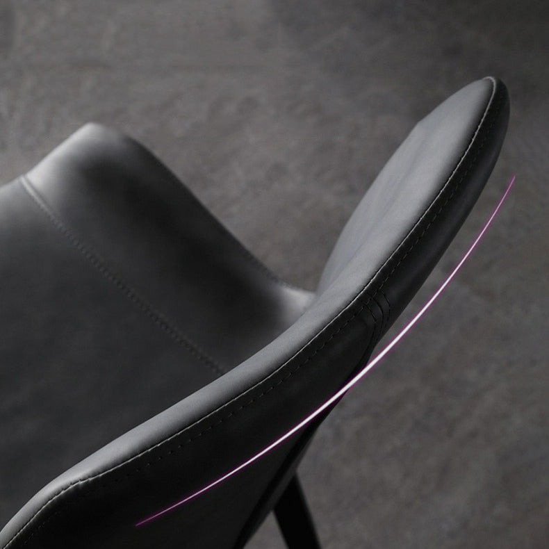 Silla auxiliar Brasserie de cuero moderna, silla de comedor con respaldo macizo y patas negras