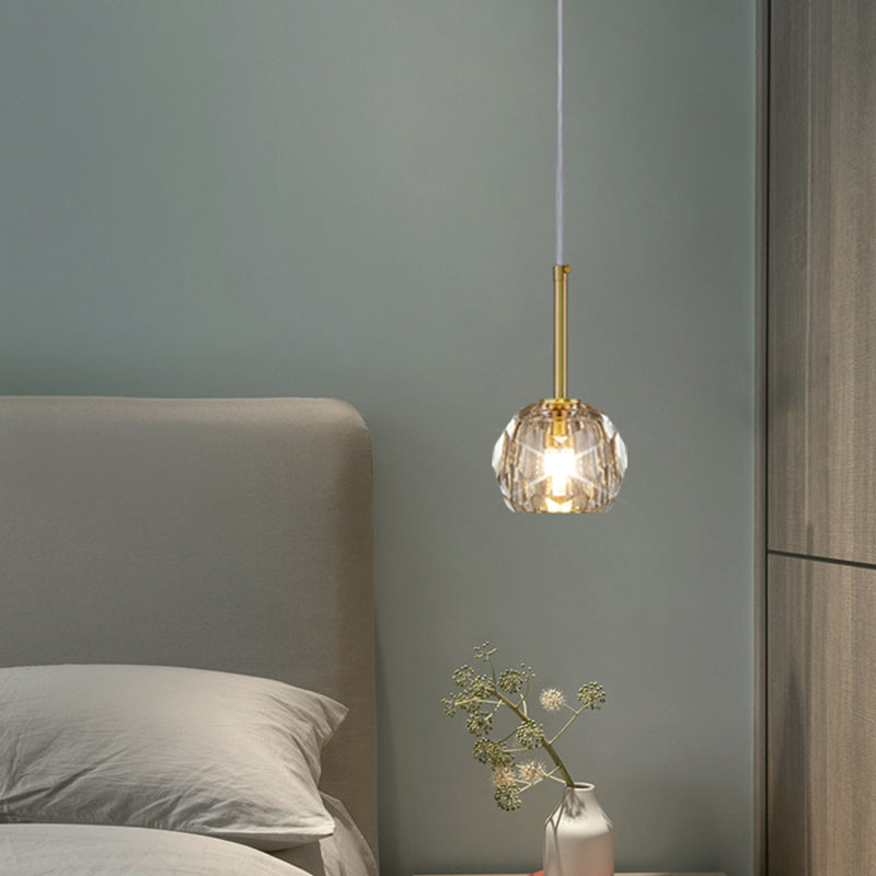 1 Lichthängeleuchte moderne Globus-Federlampe mit klarem Kristallschatten