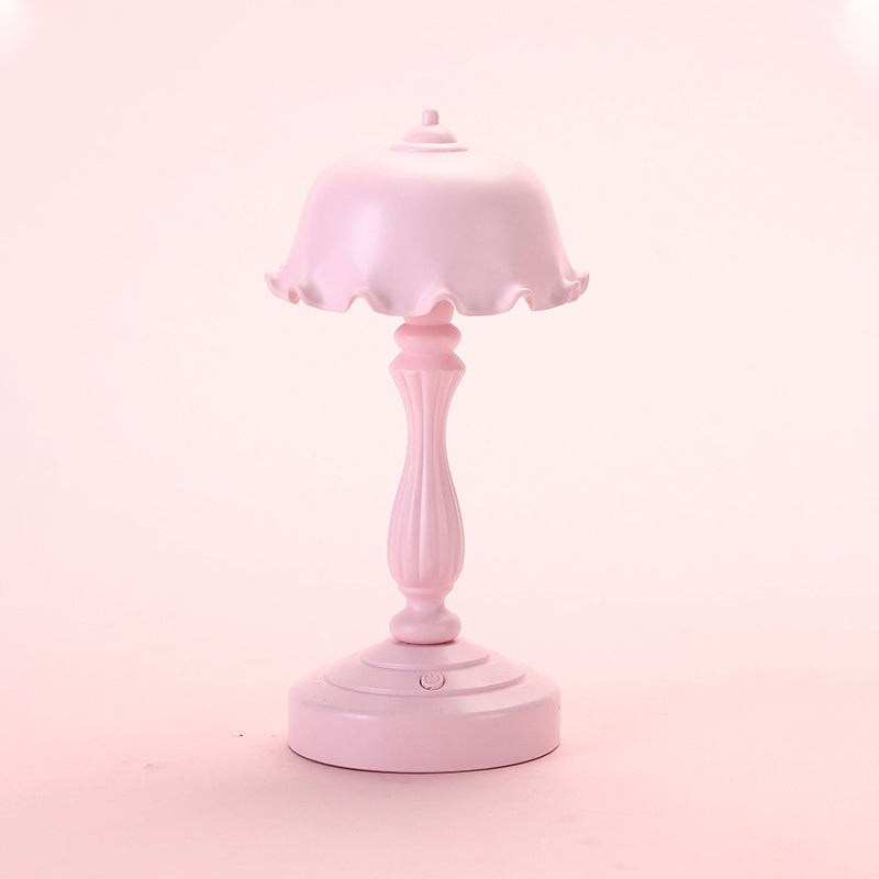 Flower USB Charging Table Lamp Contemporary Style Macaron Desk Lamp for Bedroom