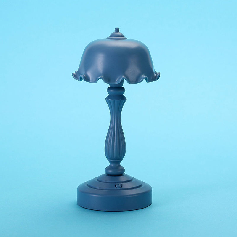 Flower USB Charging Table Lamp Contemporary Style Macaron Desk Lamp for Bedroom