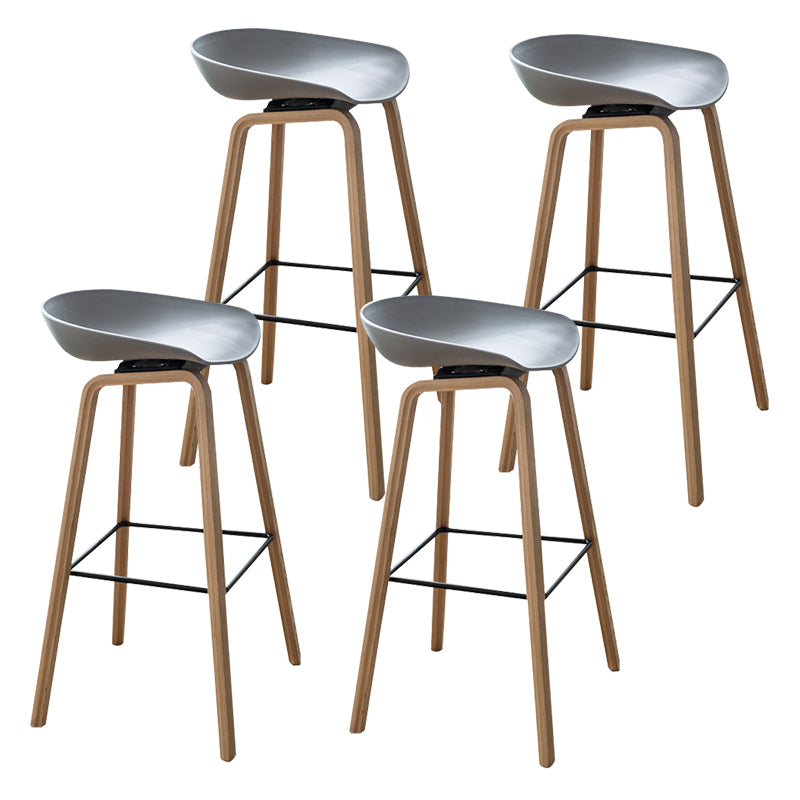 Modern Plastic Counter Stool Footrest Low Back Bucket Coffee Shop Bar Stool with Wood Legs