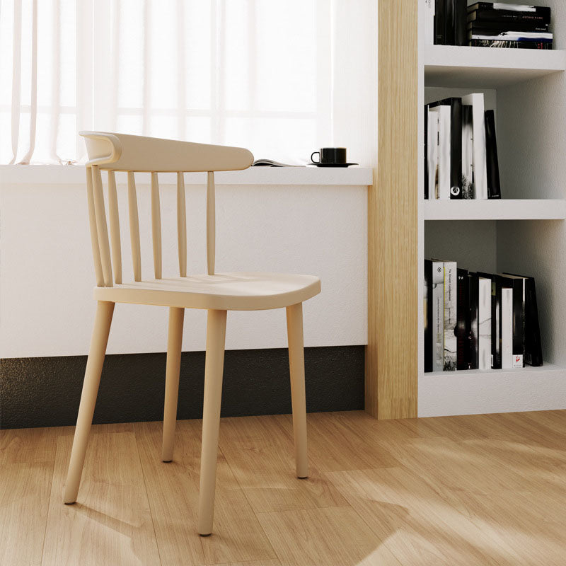 Sillas acrílicas modernas para interiores y exteriores Silla auxiliar de comedor Windsor