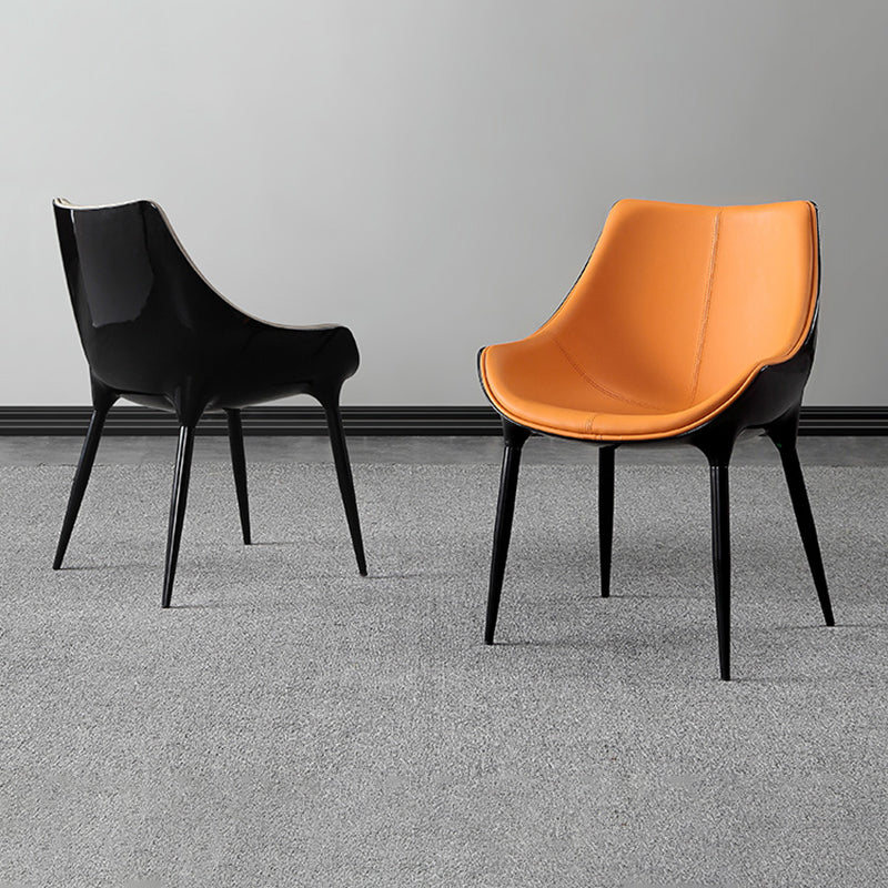 Sillón inclinado contemporáneo Sillón Parsons curvo de cuero para Brasserie