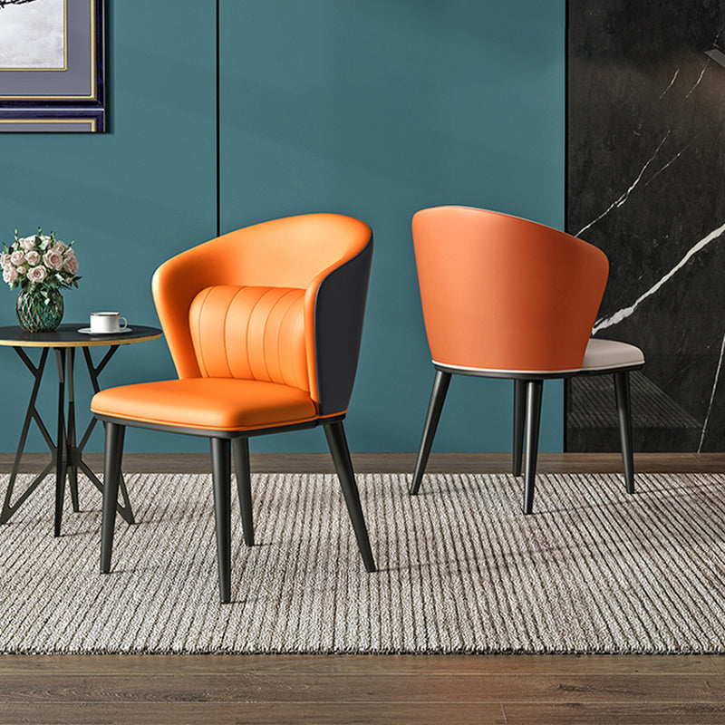 Silla lateral de comedor curvada de cuero para interiores moderna, silla sin brazos Parsons
