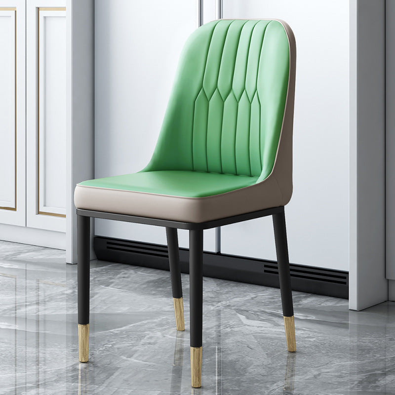 Chaises de salle à manger et d'appoint courbées en cuir contemporaines Parsons Chairs