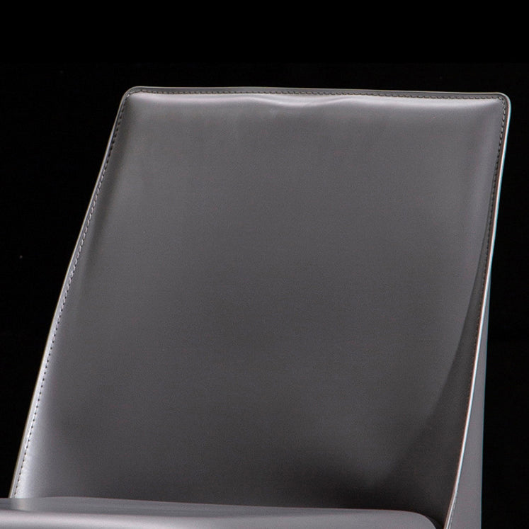 Moderner Parsons Side Chair Mattes Finish Leder gebogener Armloser Stuhl