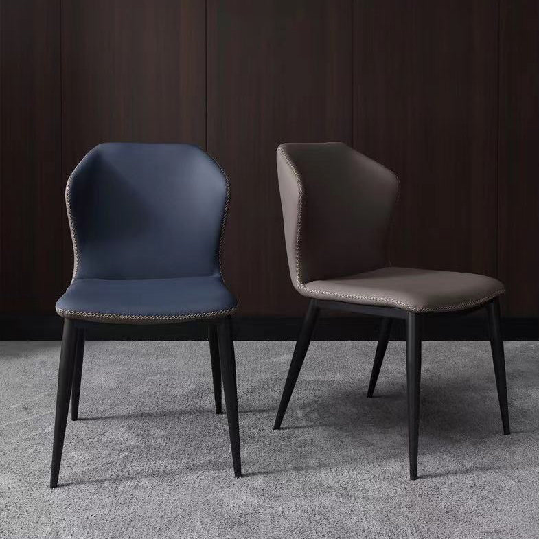 Chaise latéral de finale à oreilles contemporaine chaise courbe en cuir en cuir pour la brasserie
