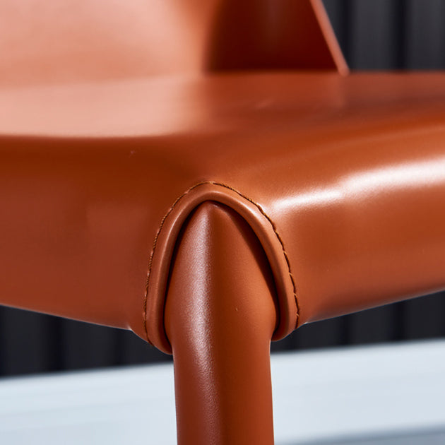 Silla auxiliar Parsons contemporánea, silla sin brazos curvada de cuero con acabado mate para Brasserie