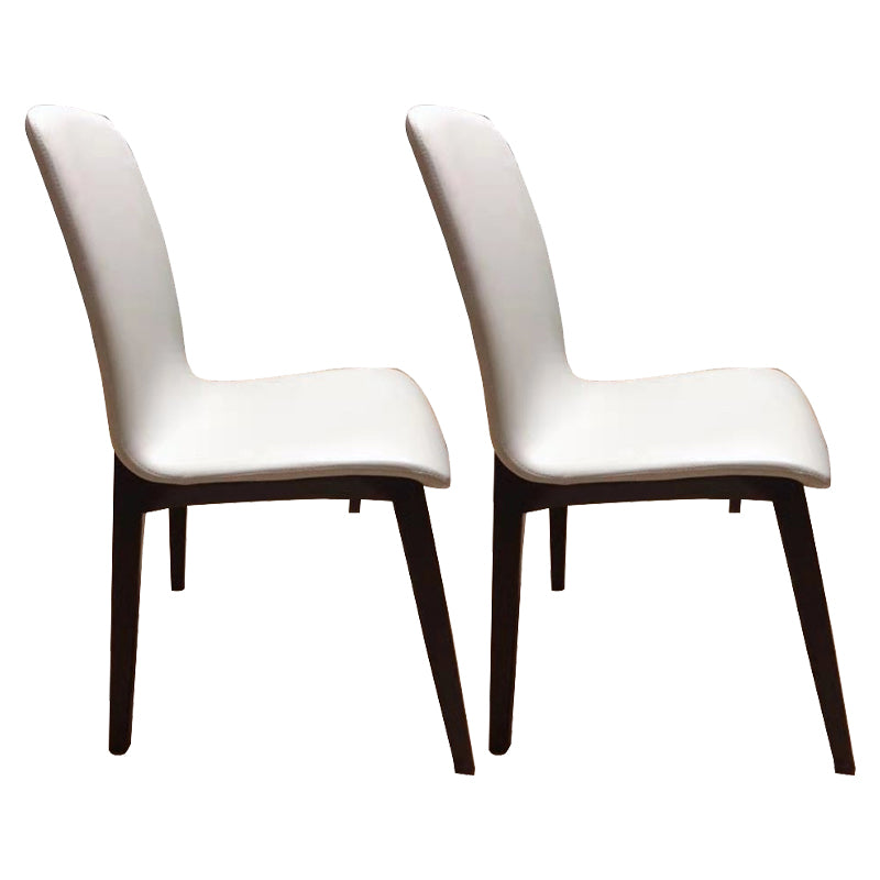 Chaises de salle à manger et d'appoint contemporaines Chaise Parsons courbée sans accoudoirs en cuir au fini mat