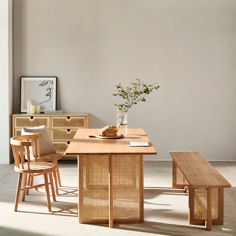 Eschenholz-Massivholz-Esstisch, Holzfarbe, Schlichtheit, fester Tisch für das Esszimmer