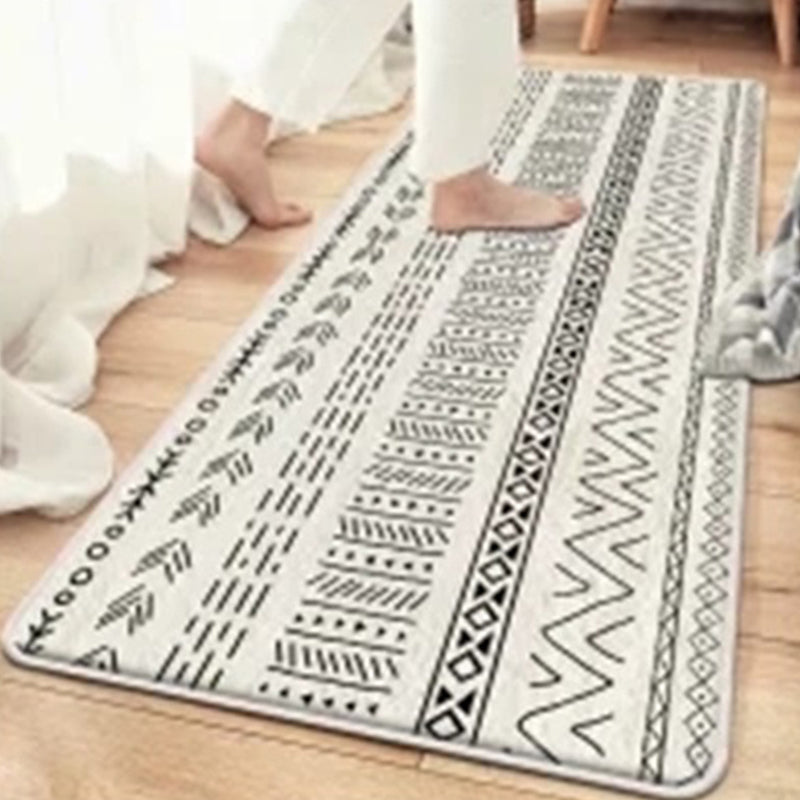 Beige Modern Rug Polyester Color Piece Rug Non-Slip Backing Rug for Living Room