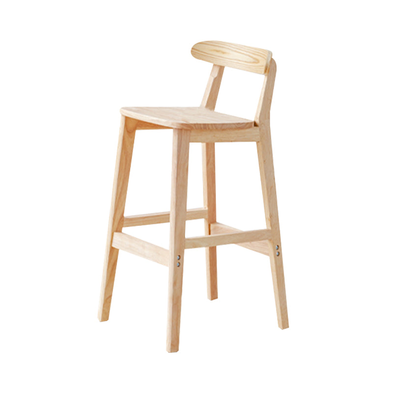 Tabouret de bar industriel à dossier bas en bois, haut et simple d'intérieur avec siège carré