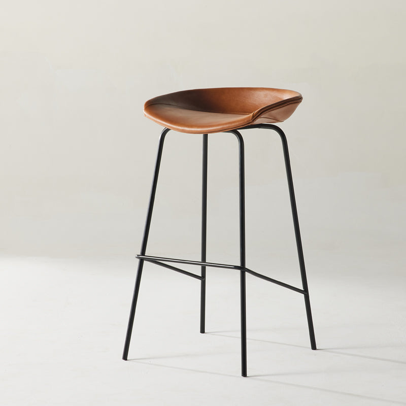 Scandinavian Metal Black Counter Stools Bucket Seat Bar Stools with Footrest