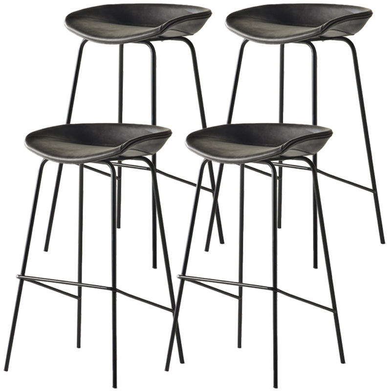 Scandinavian Metal Black Counter Stools Bucket Seat Bar Stools with Footrest