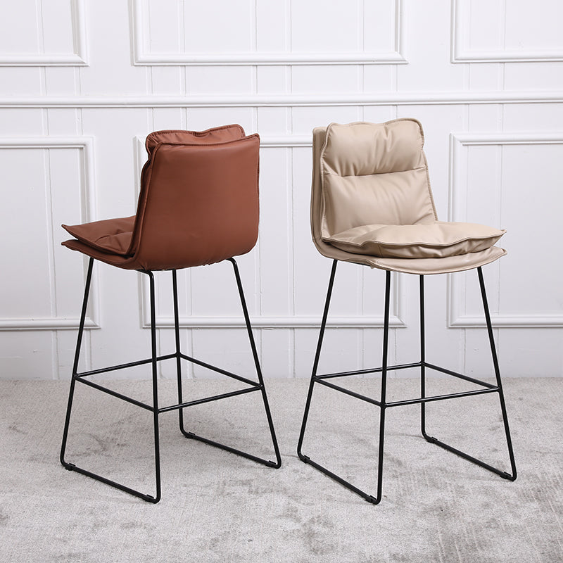 Moderne Rückenlehne Armless Counterhocker Steel Café Barhocker mit Lederkissen