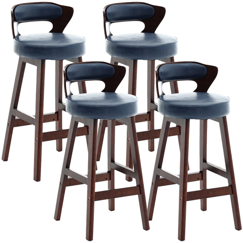 Sgabelli da bar rotondi di sgabelli rotondi marroni in legno scandinavo con poggiapiedi