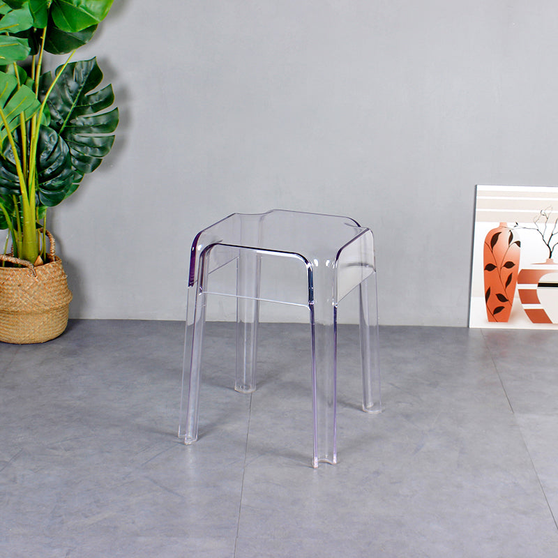 Stapelbarer Nordic-Barhocker aus Kunststoff, einfacher hoher Innenhocker mit quadratischem Sitz