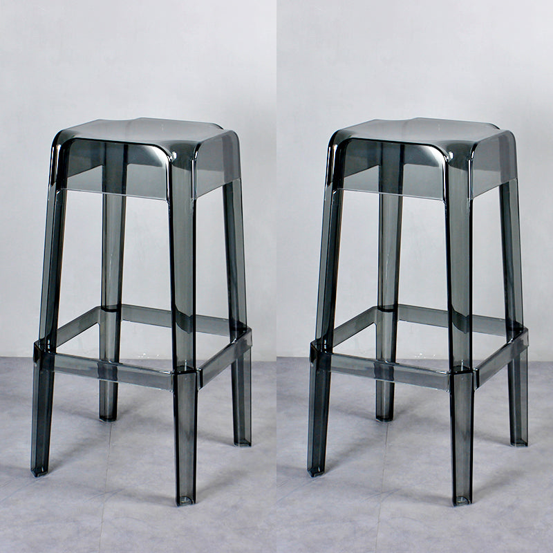 Taburete de bar apilable de plástico nórdico, taburete alto para interiores simples con asiento cuadrado