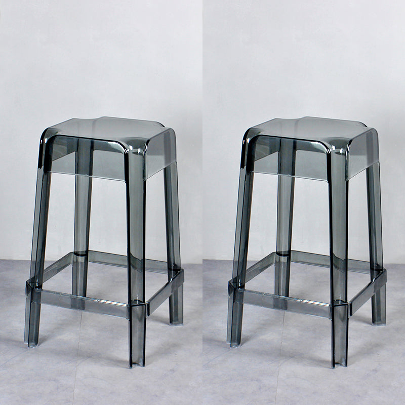 Taburete de bar apilable de plástico nórdico, taburete alto para interiores simples con asiento cuadrado