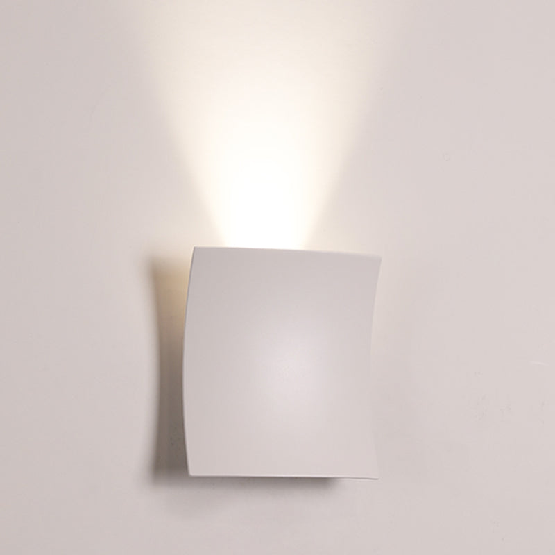 1 Light Metal Wall Light Modern Style Square Shape Wall Mount Light Fixture in White