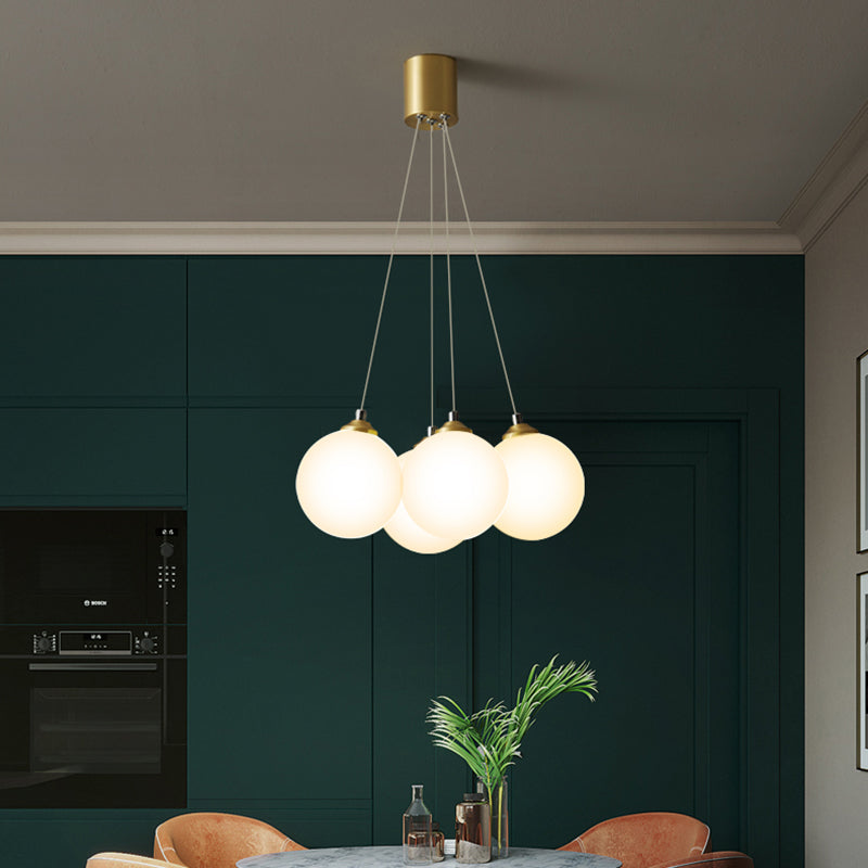 Moderne modische Globus Hanging Lampe Kupfer Innenheizlicht mit weißem Glasschatten