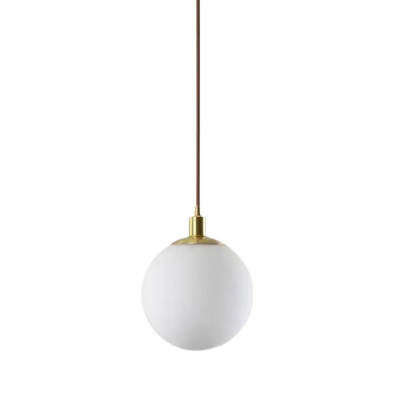 Luxury Luxury Single Pendant Light Copper Globe suspendu lampe avec une teinte en verre blanc