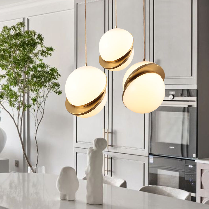 Lampe suspendue en bronze en acrylique dans un style artistique moderne électroplate Copper Globe Pendant Light